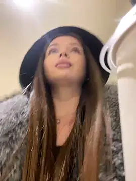 KrisMagnoly online show from February 17, 4:17 pm