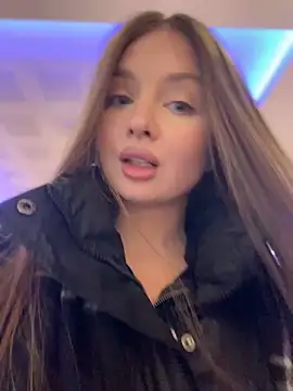 KrisMagnoly online show from February 8, 5:49 pm