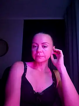 MrsBunnyBum online show from April 14, 6:52 pm