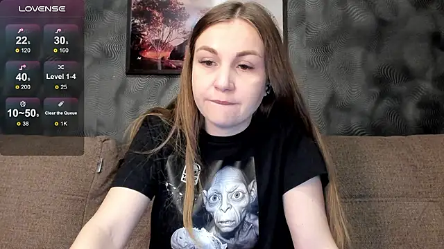 CassieMils online show from February 2, 11:15 pm