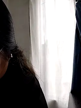 Snapshot of __valentina18 chatting on October 4, 8:57 pm   valentina18 online show from October 4, 8:57 pm