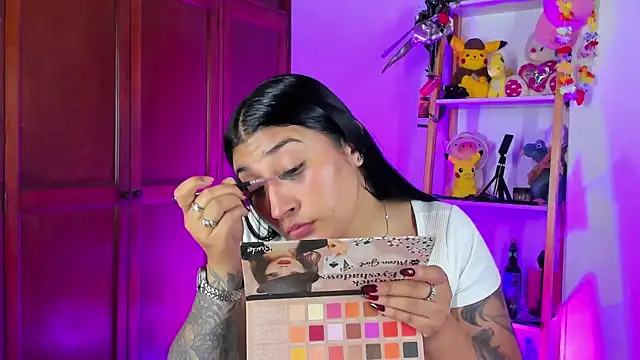 eymy-hadid online show from November 6, 8:48 pm