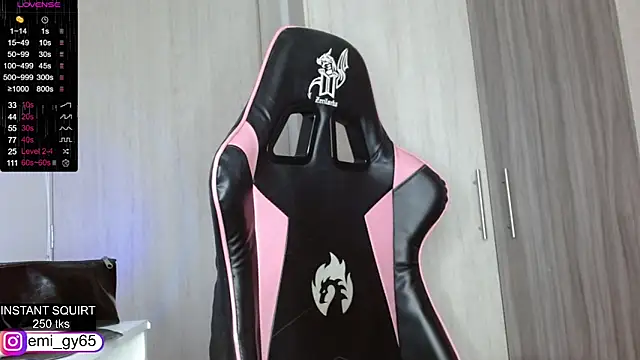 emilyn grey1 online show from April 4, 4:17 pm