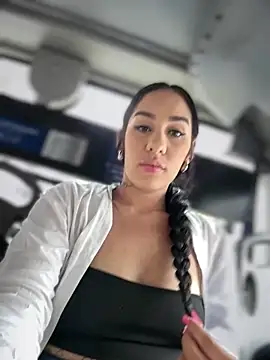   IRIS   online show from March 12, 2:53 pm