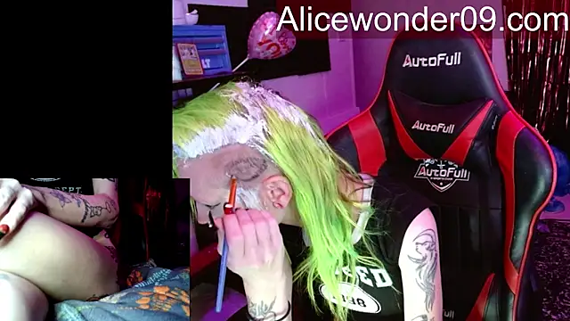 alicewonder09 online show from March 26, 3:41 am