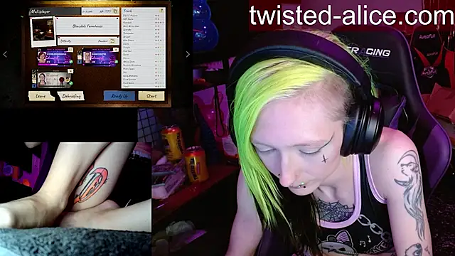 alicewonder09 online show from April 12, 7:55 am