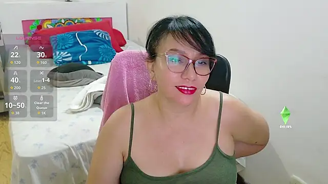 hottplay online show from May 30, 3:04 am