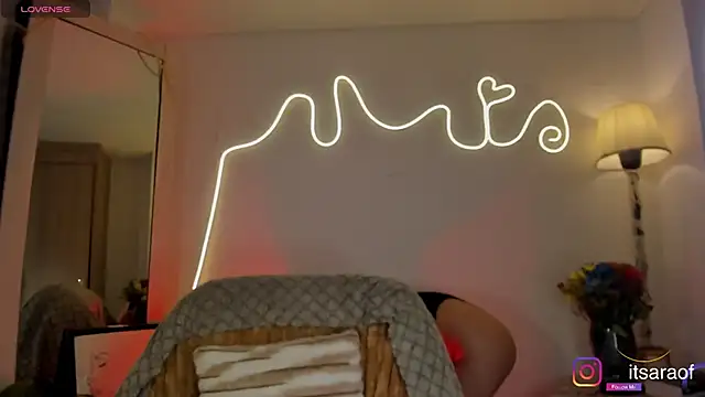 sara cruz011 online show from September 29, 11:21 pm