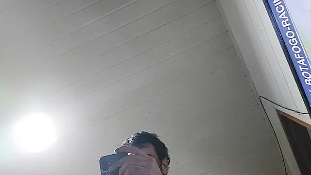 Hotcasados69 online show from May 6, 4:49 am