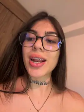 Sarasanders 4 online show from September 13, 2:52 am