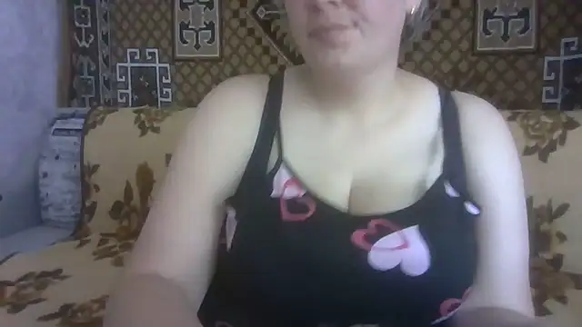 Diana Britt online show from August 8, 1:30 pm