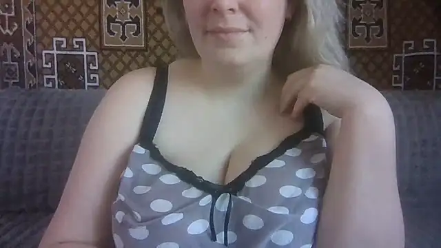 Diana Britt online show from March 14, 7:42 am