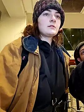 Snowbunnycake 131 online show from November 12, 4:43 am