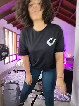 DannaBerry online show from April 8, 2:41 pm