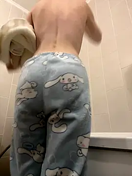 MaryHiggins online show from October 27, 2:01 pm