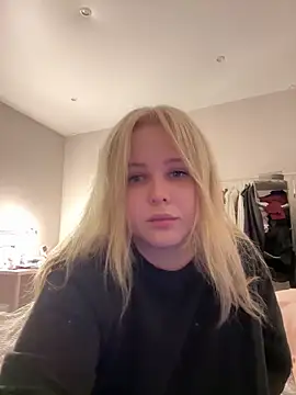 B Ratz online show from February 15, 9:47 pm