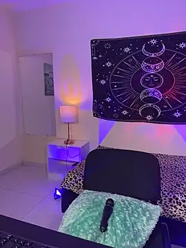 Melhope online show from March 5, 6:37 pm