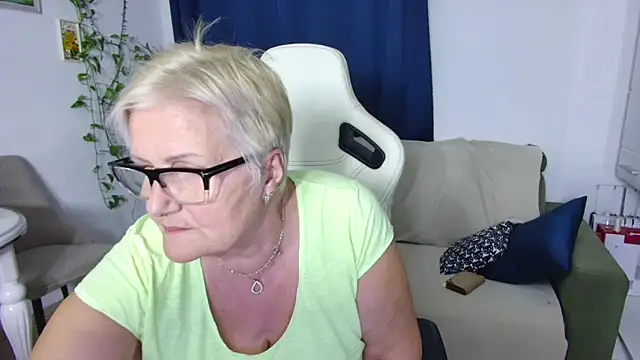 Selenna57 online show from April 12, 5:49 pm