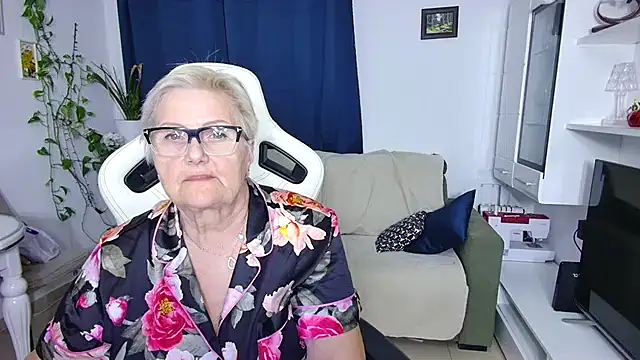 Selenna57 online show from April 13, 5:58 pm