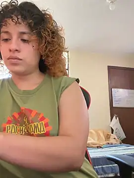 EmmaMelissa0521 online show from April 14, 3:01 pm