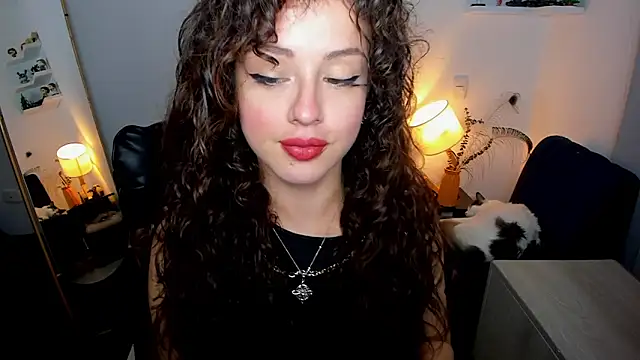 Cassandra Caiin online show from March 23, 6:52 am