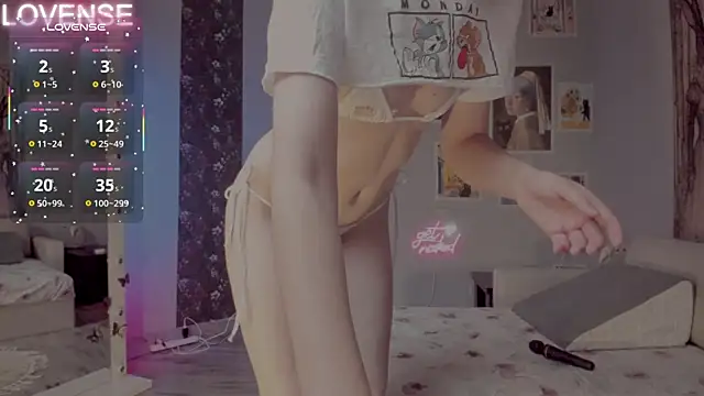 Careful i bite online show from November 24, 6:04 am