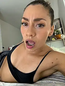 SamyJones9 online show from March 8, 2:04 am