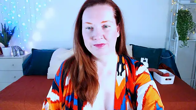 GoddessLara online show from December 5, 2:44 am