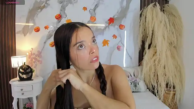 hannahill69 online show from October 21, 5:11 am