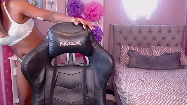alexa rodriicum online show from June 4, 7:18 pm