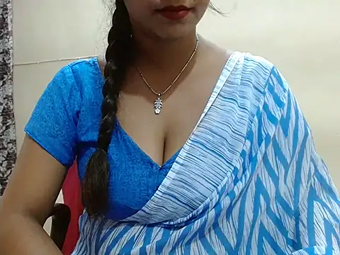 LovingPihu online show from April 12, 7:55 am