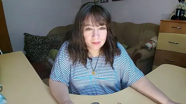 Lucretia Goldi  online show from February 4, 10:24 pm