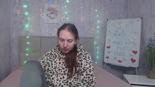 KaleyReed online show from October 15, 5:43 am