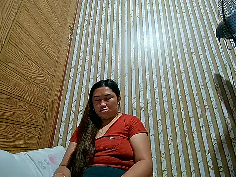 LalaiAsian online show from December 20, 11:20 pm