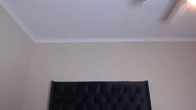 Sexynaughty Gal online show from November 12, 9:13 pm