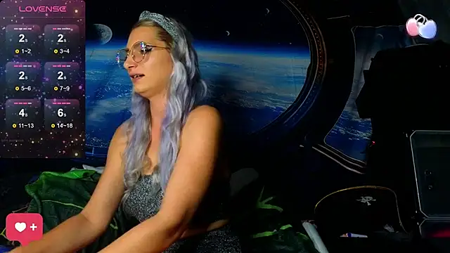 KittyMia online show from October 17, 7:50 pm