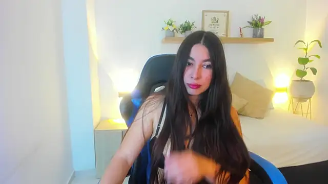 bella 99  online show from June 5, 11:27 am