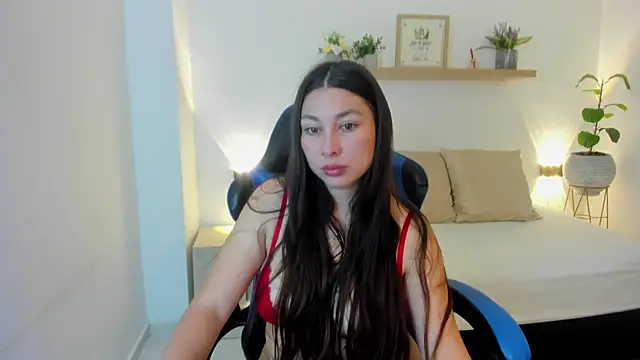 bella 99  online show from June 3, 12:06 pm