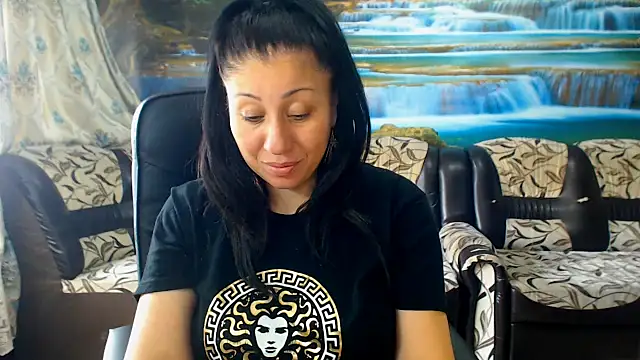 MoistMady online show from June 2, 6:25 am