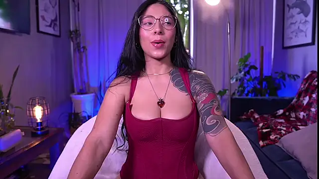 camila3   online show from December 5, 8:43 pm