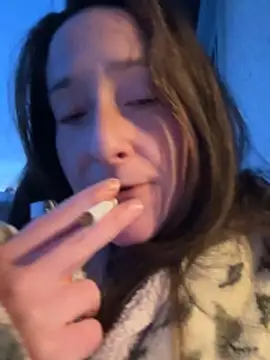 Mini And The Bear online show from March 15, 12:23 am