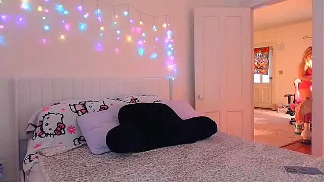 ashleyblaydex online show from February 20, 9:37 pm