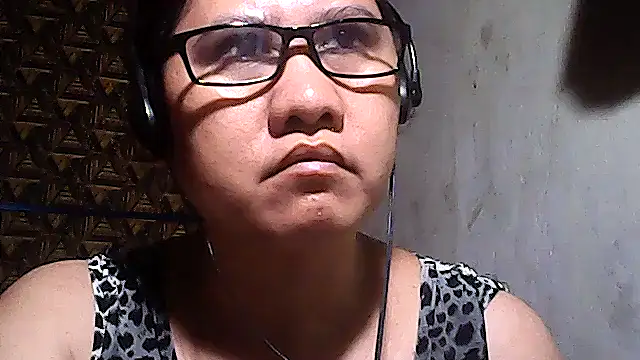 sweetsosie18 online show from March 5, 12:34 pm