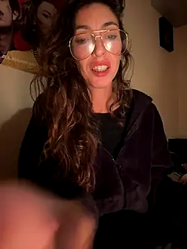 Amani thewolf online show from November 7, 6:24 pm