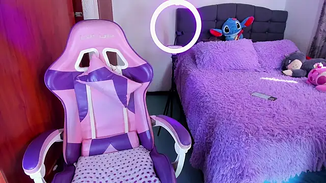 saphira owen online show from February 12, 3:14 pm