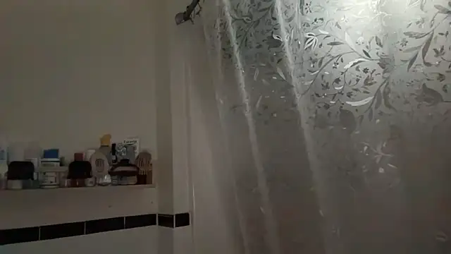 dreamyriri online show from March 14, 2:51 pm