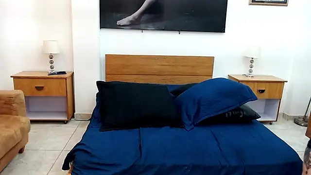 MaloryAndLuna online show from January 7, 5:49 pm