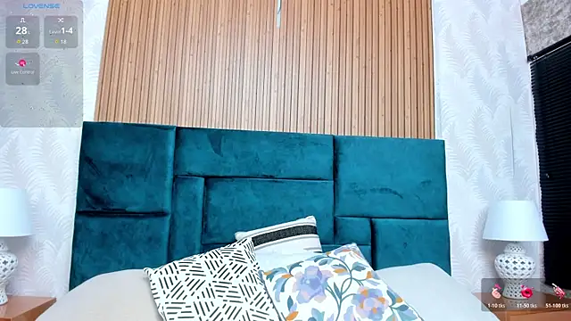 Kareena chopra online show from January 16, 12:45 pm