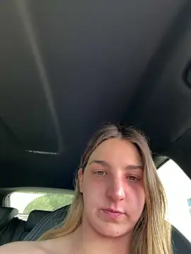 DoriDeluxe66 online show from March 21, 8:19 am