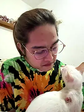 Snapshot of MarieLoveGlamorous chatting on October 7, 6:12 pm MarieLoveGlamorous online show from October 7, 6:12 pm